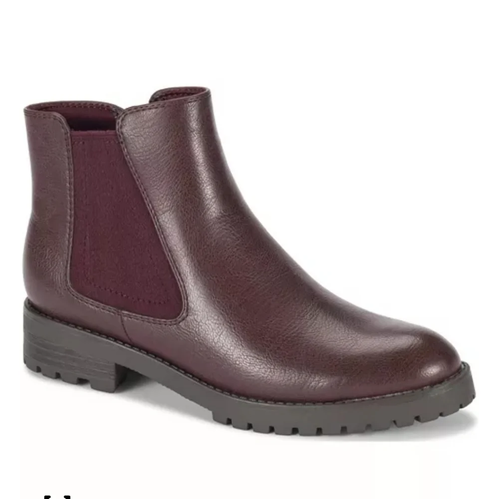 Baretraps Womens Daytona Lug Sole Boots Booties Size 9 Burgundy Red Comfort NEW